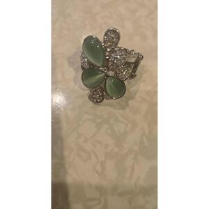 Paparazzi Diamond Daises Green Ring NEW